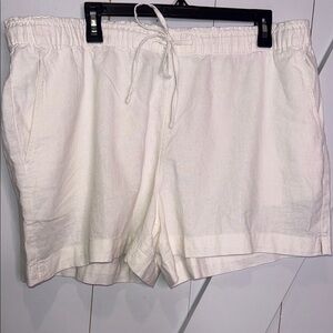 GAP Women's White Shorts